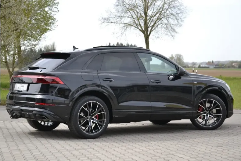 Audi Q8 din 2025 cu 1.500 km - oferta AUD114389 - foto 3