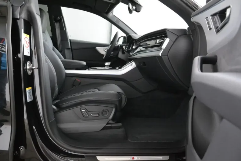 Audi Q8 din 2025 cu 1.500 km - oferta AUD114389 - foto 11