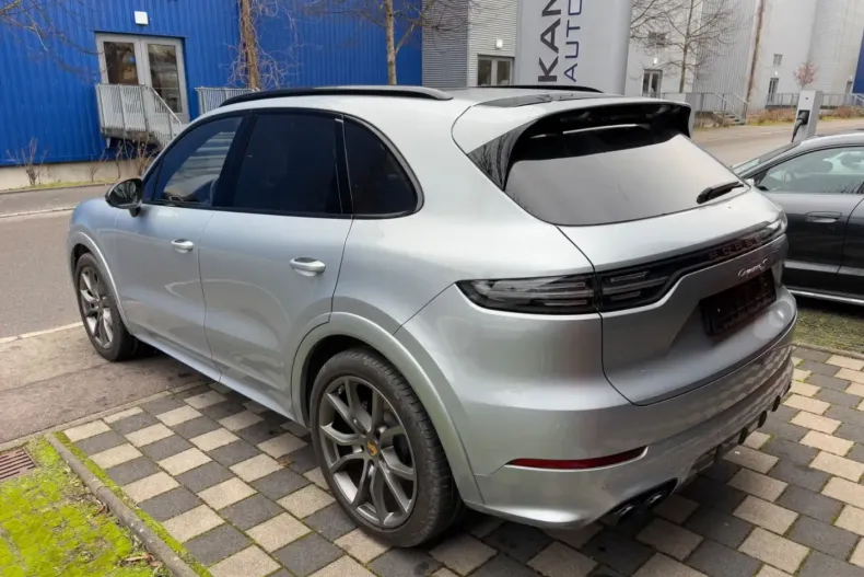 Porsche Cayenne din 2022 cu 9.200 km - oferta POR114393 - foto 18