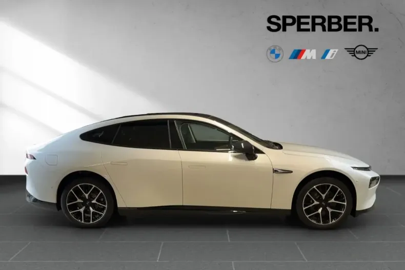 XPENG P7 din 2024 cu 17.207 km - oferta XPE114396 - foto 7