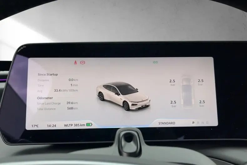 XPENG P7 din 2024 cu 17.207 km - oferta XPE114396 - foto 11