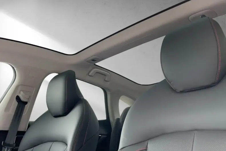 XPENG P7 din 2024 cu 17.207 km - oferta XPE114396 - foto 16