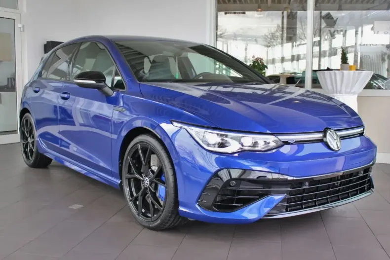 Volkswagen Golf din 2024 cu 6.000 km - oferta VOL114399 - foto 7