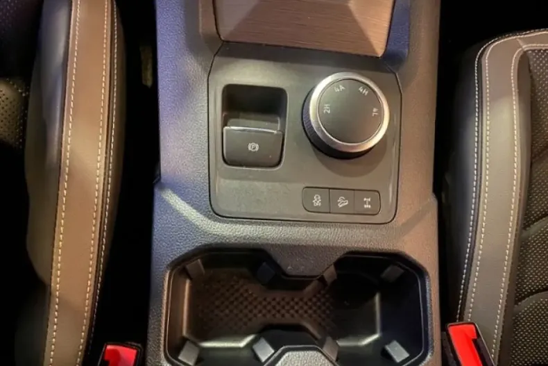 Volkswagen Amarok din 2024 cu 5.430 km - oferta VOL114402 - foto 15