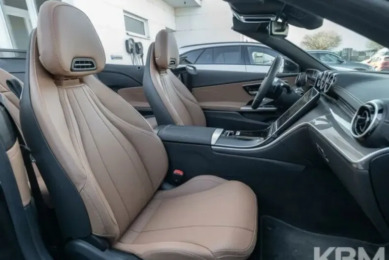 Mercedes-Benz CLE 180 din 2024 cu 4.000 km - oferta MER114403 - foto 8