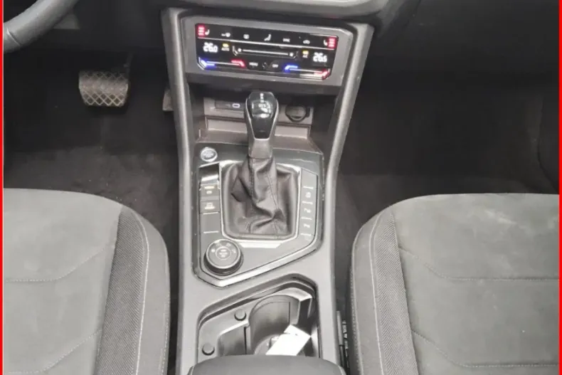 Volkswagen Tiguan din 2021 cu 63.285 km - oferta VOL114404 - foto 6