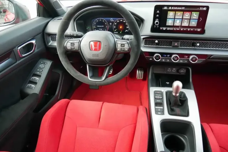 Honda Civic din 2024 cu 1.500 km - oferta HON114417 - foto 12