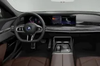 BMW i7 din 2024 cu 19.991 km - oferta BMW114419 - foto 5