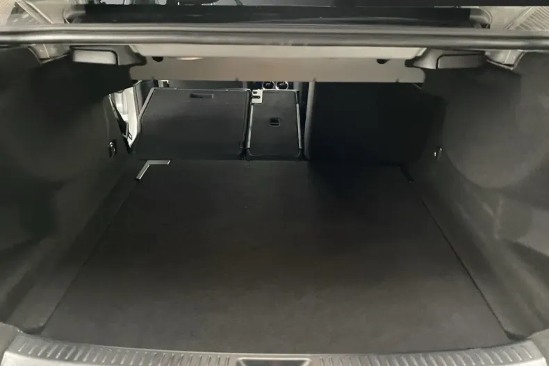 Mercedes-Benz A 250 din 2023 cu 4.080 km - oferta MER114423 - foto 10