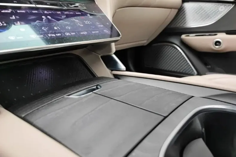 Maserati Granturismo din 2023 cu 14.743 km - oferta MAS114425 - foto 11