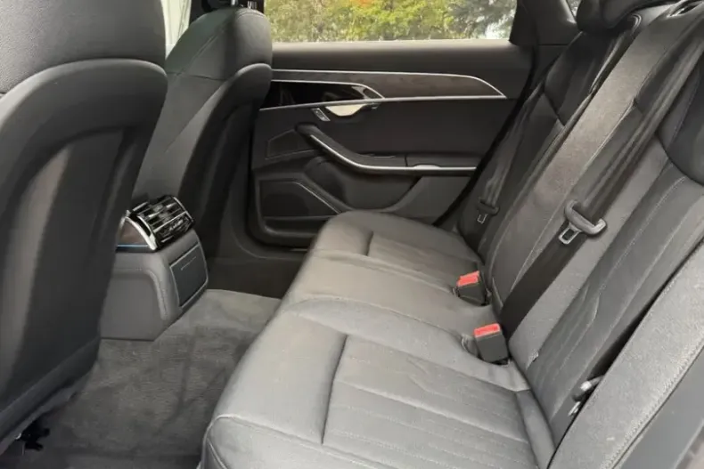 Audi A8 din 2022 cu 41.500 km - oferta AUD114430 - foto 8