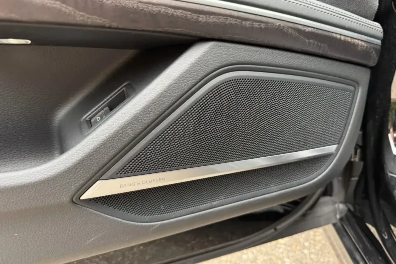 Audi A8 din 2022 cu 41.500 km - oferta AUD114430 - foto 10