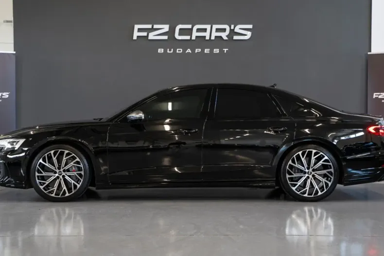 Audi S8 din 2022 cu 51.326 km - oferta AUD114431 - foto 4