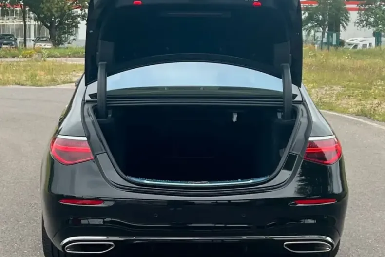 Mercedes-Benz S 580 din 2023 cu 16.390 km - oferta MER114432 - foto 9