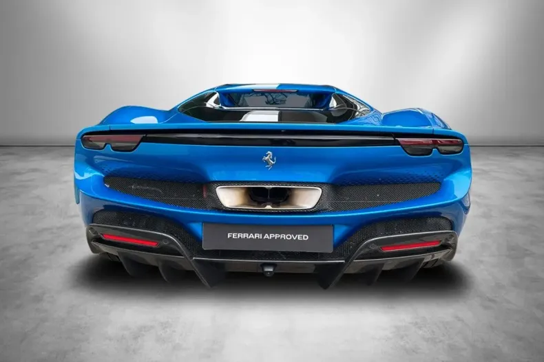 Ferrari 296 GTS din 2023 cu 4.900 km - oferta FER114442 - foto 6