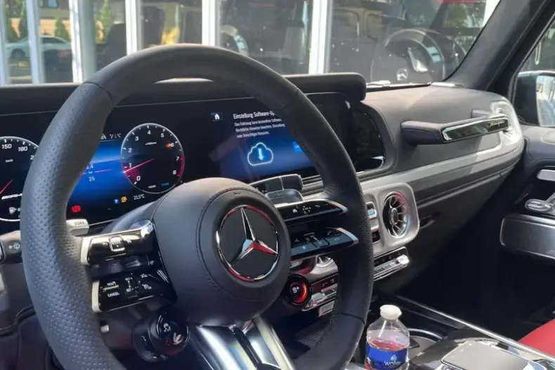 Mercedes-Benz G 63 AMG din 2024 cu 100 km - oferta MER114448 - foto 11