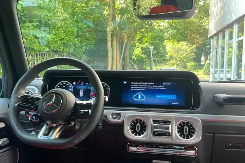 Mercedes-Benz G 63 AMG din 2024 cu 100 km - oferta MER114448 - foto 16