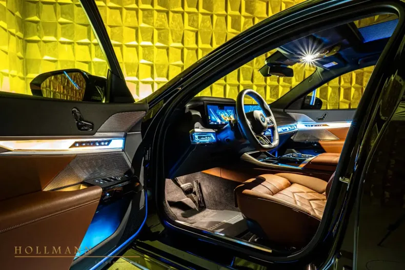 BMW M760 din 2024 cu 4.100 km - oferta BMW114474 - foto 9