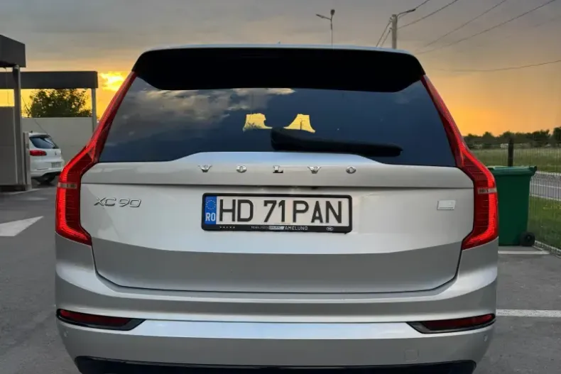 Volvo XC90 din 2022 cu 102.000 km - oferta VOL114475 - foto 2