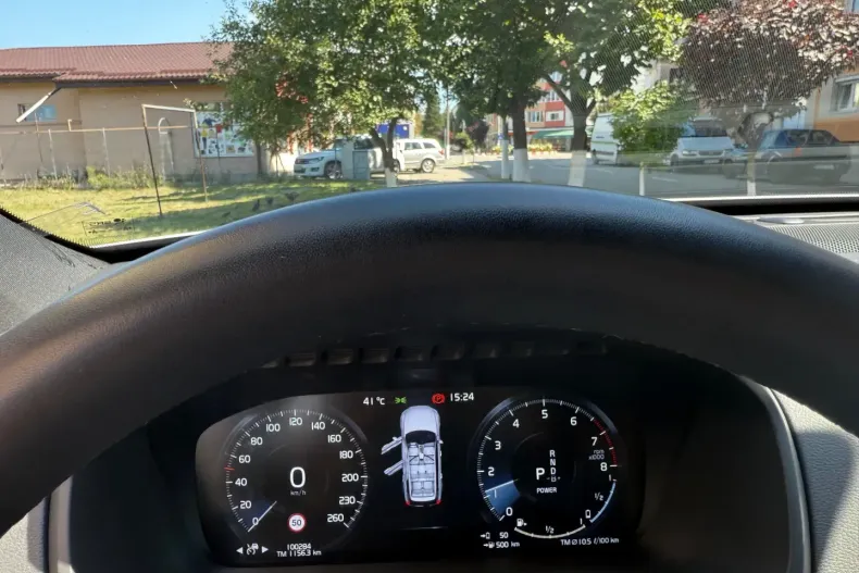 Volvo XC90 din 2022 cu 102.000 km - oferta VOL114475 - foto 18