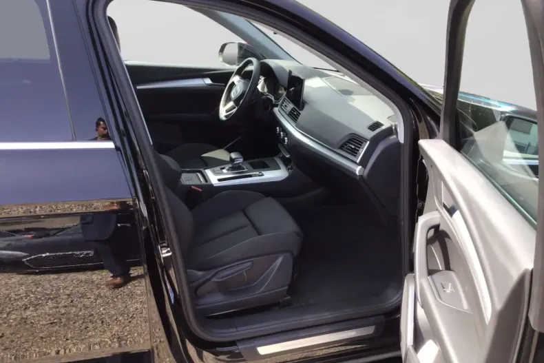 Audi Q5 din 2023 cu 42.533 km - oferta AUD114483 - foto 3