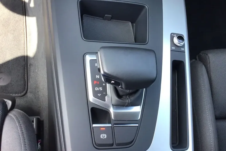 Audi Q5 din 2023 cu 42.533 km - oferta AUD114483 - foto 8