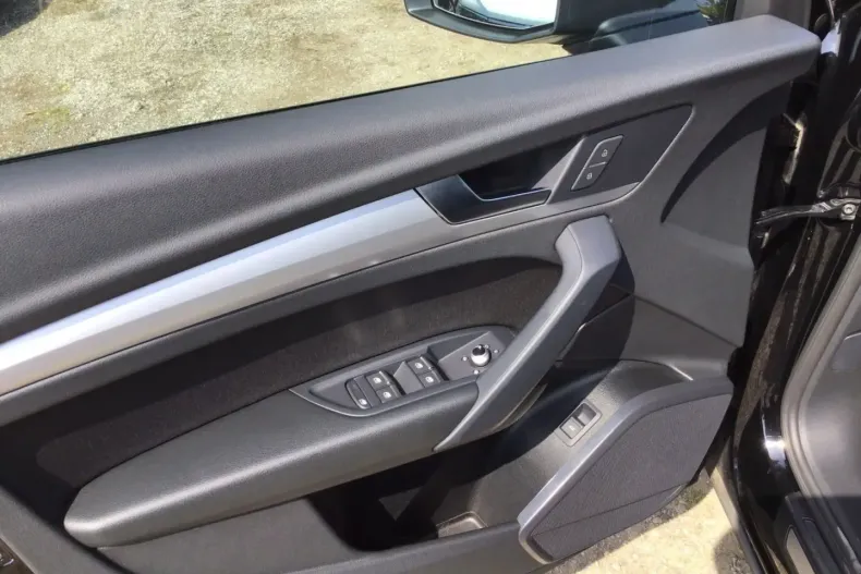 Audi Q5 din 2023 cu 42.533 km - oferta AUD114483 - foto 9