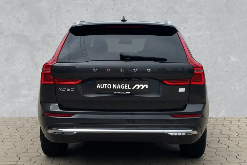 Volvo XC60 din 2023 cu 25.594 km - oferta VOL114489 - foto 8