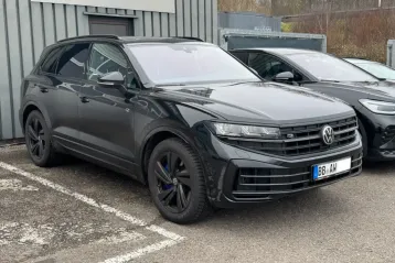 Volkswagen Touareg din 2023 - oferta VOL114503