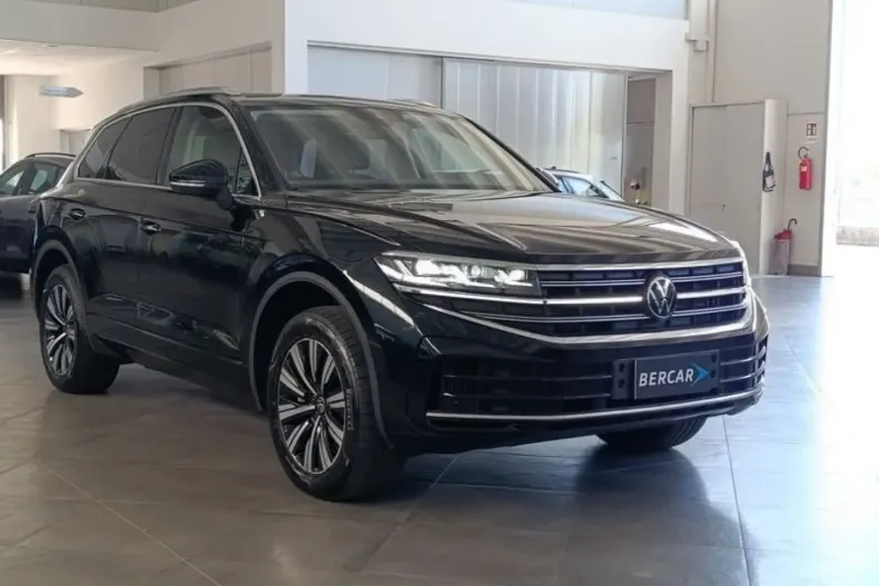 Volkswagen Touareg din 2023 cu 19.000 km - oferta VOL114504 - foto 3