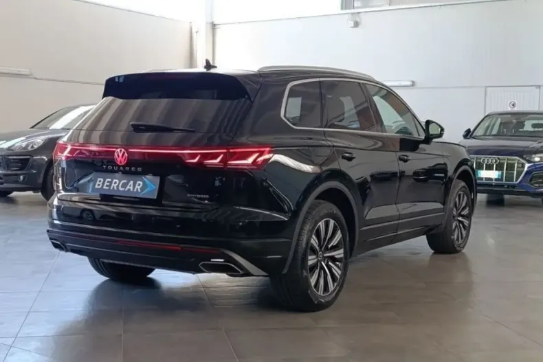 Volkswagen Touareg din 2023 cu 19.000 km - oferta VOL114504 - foto 4