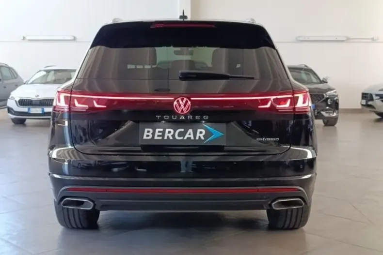 Volkswagen Touareg din 2023 cu 19.000 km - oferta VOL114504 - foto 5