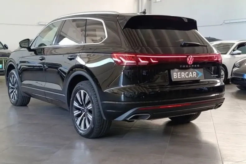 Volkswagen Touareg din 2023 cu 19.000 km - oferta VOL114504 - foto 6