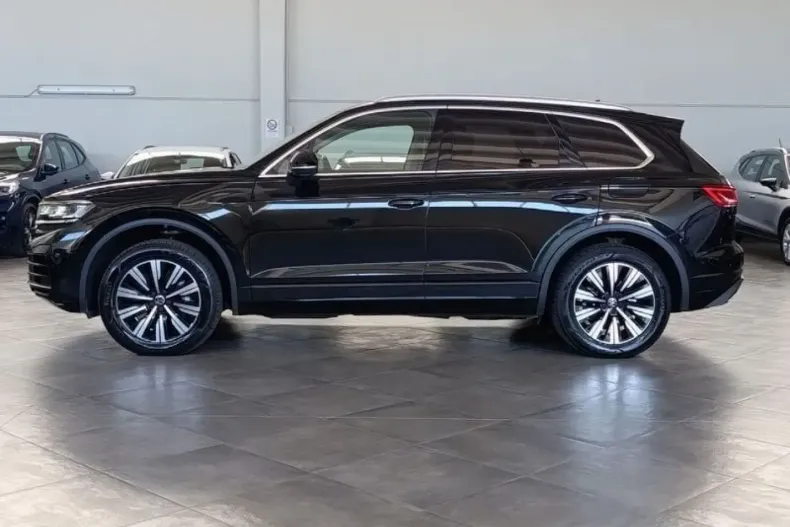 Volkswagen Touareg din 2023 cu 19.000 km - oferta VOL114504 - foto 7