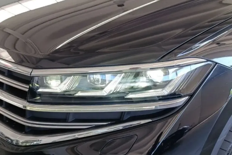 Volkswagen Touareg din 2023 cu 19.000 km - oferta VOL114504 - foto 8
