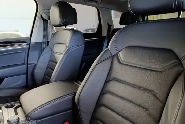 Volkswagen Touareg din 2023 cu 19.000 km - oferta VOL114504 - foto 13