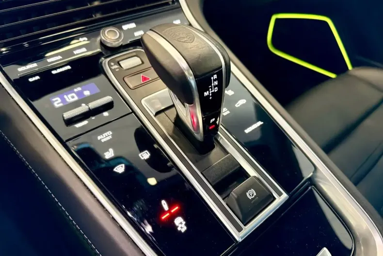 Porsche Panamera din 2023 cu 12.459 km - oferta POR114507 - foto 17