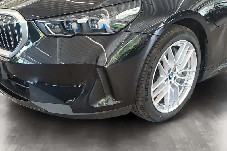 BMW 550 din 2024 cu 26.463 km - oferta BMW114543 - foto 11