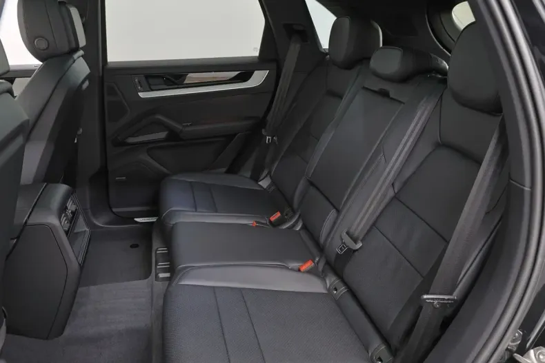 Porsche Cayenne din 2024 cu 17.000 km - oferta POR114548 - foto 21