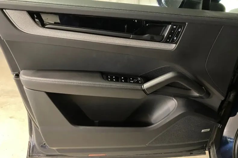 Porsche Cayenne din 2024 cu 25.100 km - oferta POR114550 - foto 19