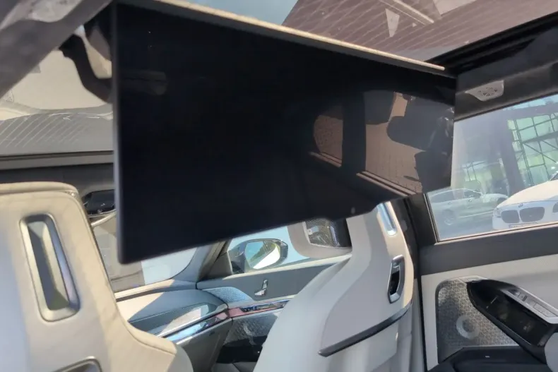 BMW M760 din 2024 cu 19.200 km - oferta BMW114572 - foto 23