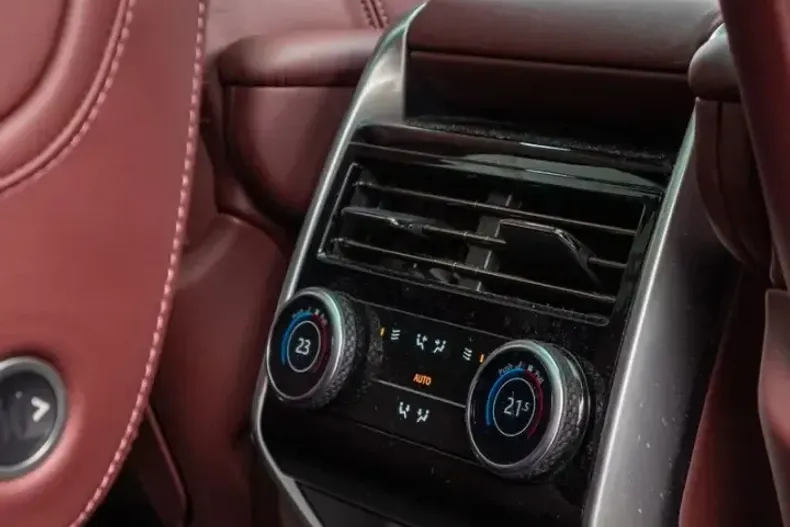 Land Rover Range Rover din 2023 cu 43.000 km - oferta LAN114576 - foto 15