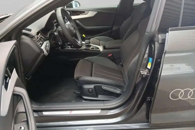 Audi A5 din 2024 cu 12.350 km - oferta AUD114586 - foto 9