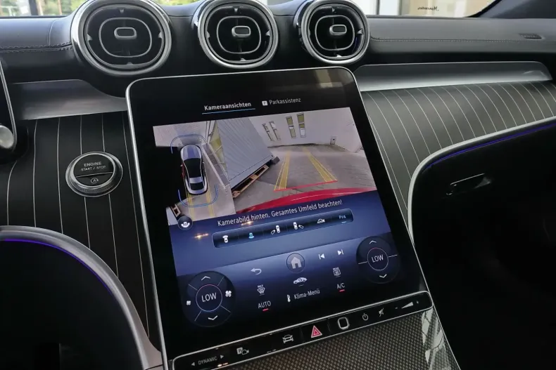 Mercedes-Benz CLE 200 din 2024 cu 10.780 km - oferta MER114602 - foto 11