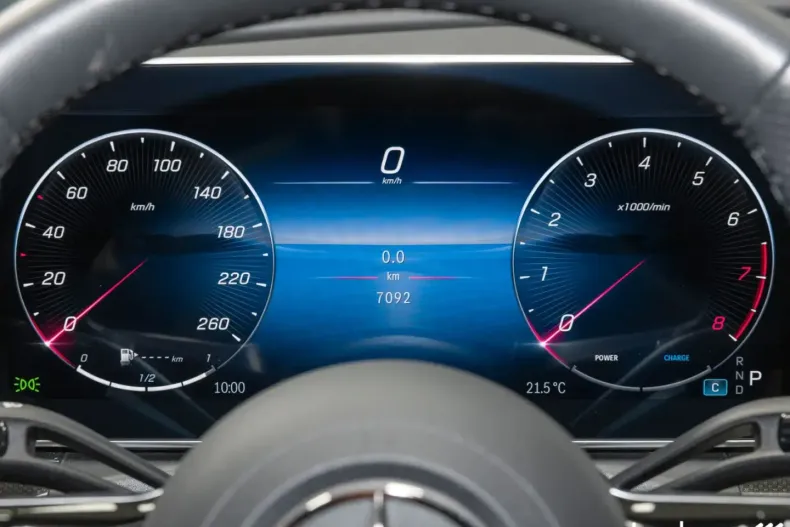 Mercedes-Benz C 200 din 2024 cu 7.090 km - oferta MER114621 - foto 18