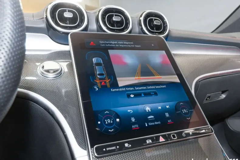 Mercedes-Benz C 200 din 2024 cu 7.090 km - oferta MER114621 - foto 19