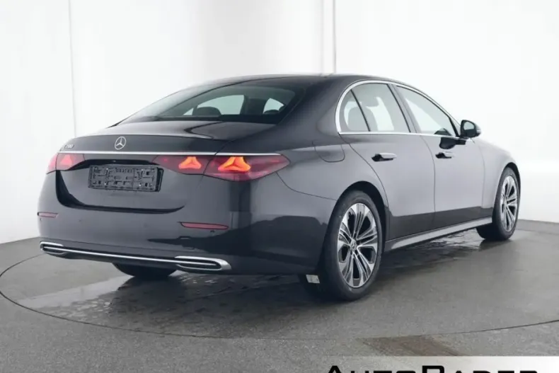 Mercedes-Benz E 200 din 2024 cu 17.160 km - oferta MER114630 - foto 2