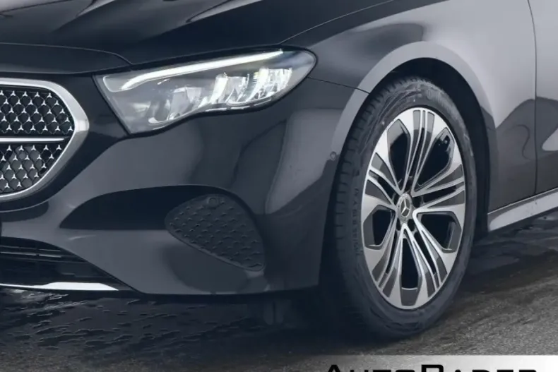 Mercedes-Benz E 200 din 2024 cu 17.160 km - oferta MER114630 - foto 3