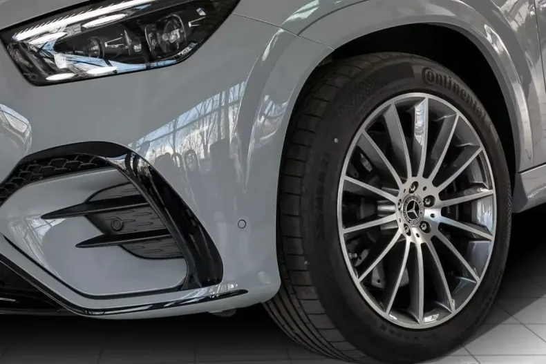 Mercedes-Benz GLE 450 din 2023 cu 8.400 km - oferta MER114651 - foto 4