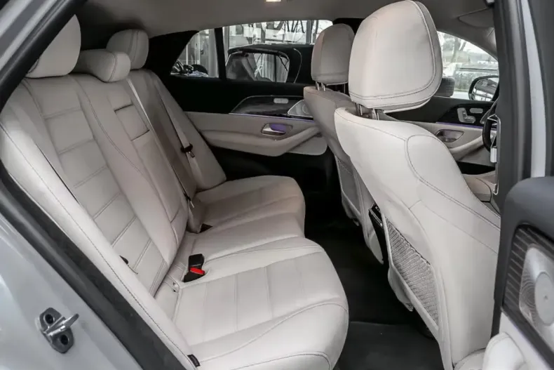 Mercedes-Benz GLE 450 din 2023 cu 8.400 km - oferta MER114651 - foto 5